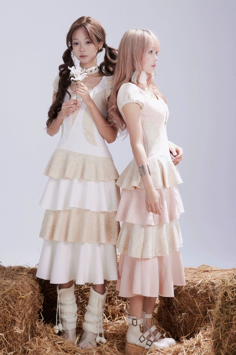 rose island（ローズアイランド）の「Rose Island Twin Sheep Irregular Suede Patchwork Lace Autumn and Winter Puff Sleeve Dress（Dresses）」