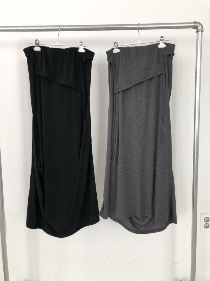 tar long skirt