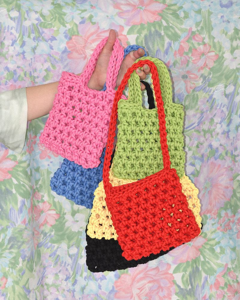 fruit net hobo bag (apple)