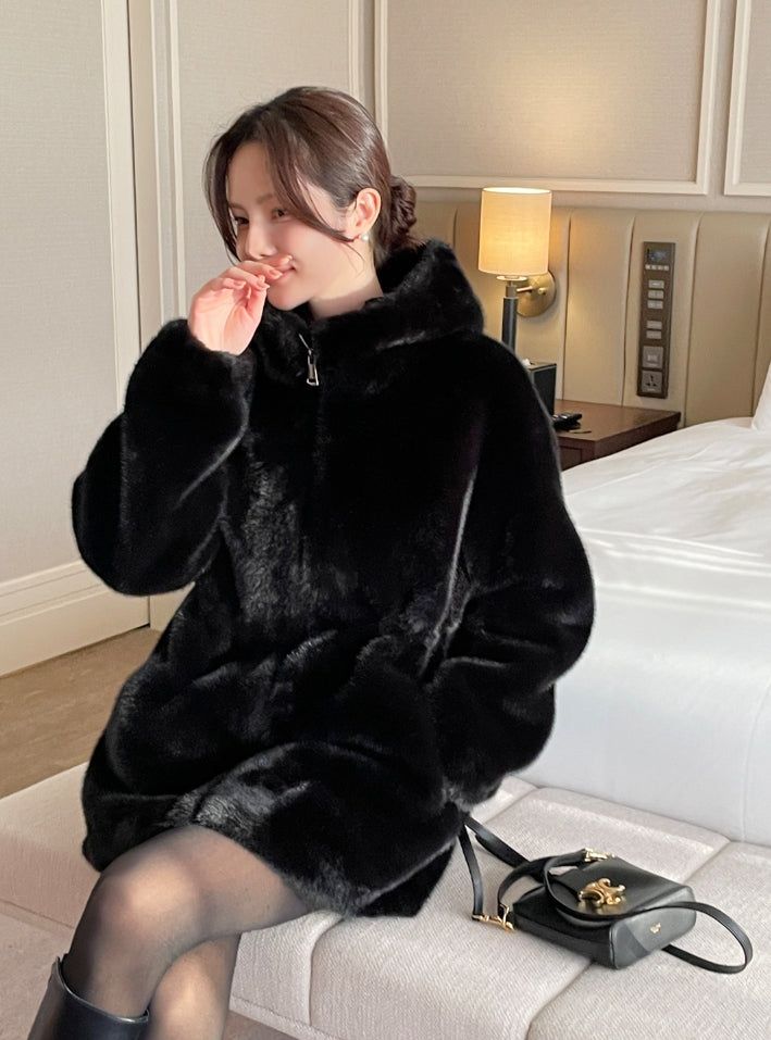 Lenu String Ecofur Mink Mustang Hood Zip-Up