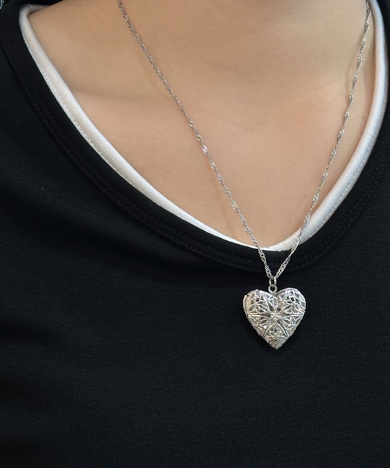 og heart necklace