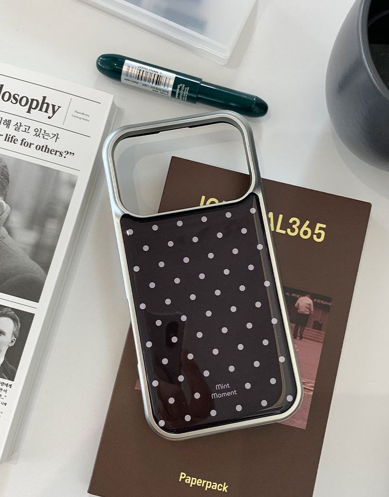 Mint Moment（ミントモーメント）の「[MADE]チョコレートドット シルバーエポキシバンパー iPhoneケース（Smartphone Accessories）」