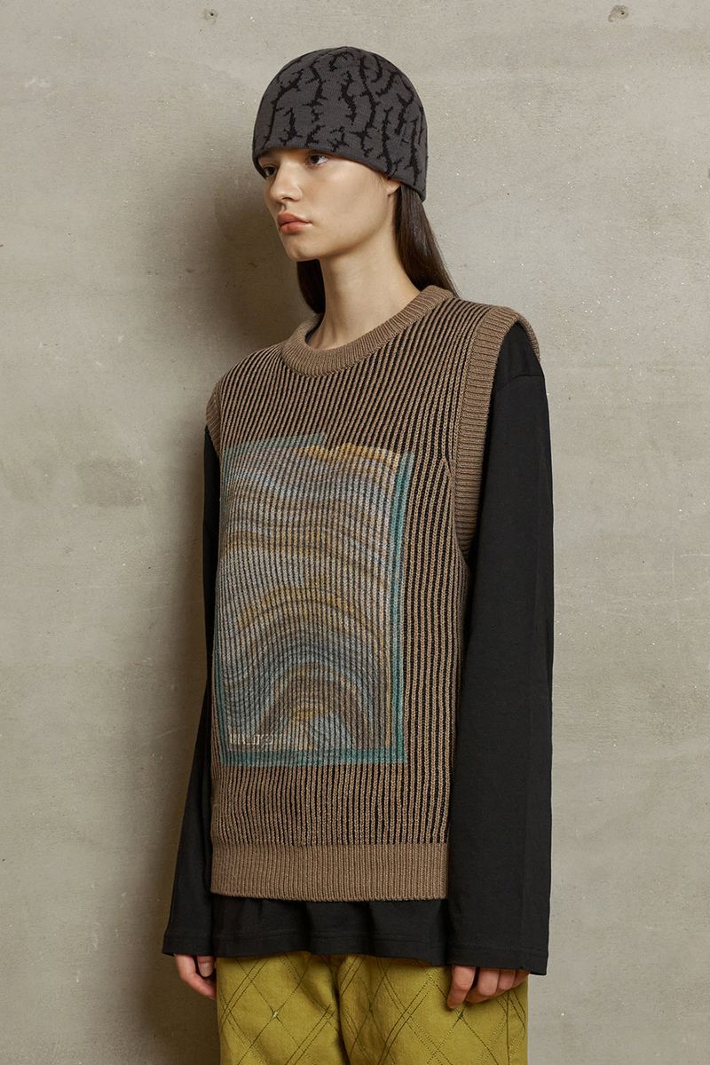 STRATUM KNIT VEST