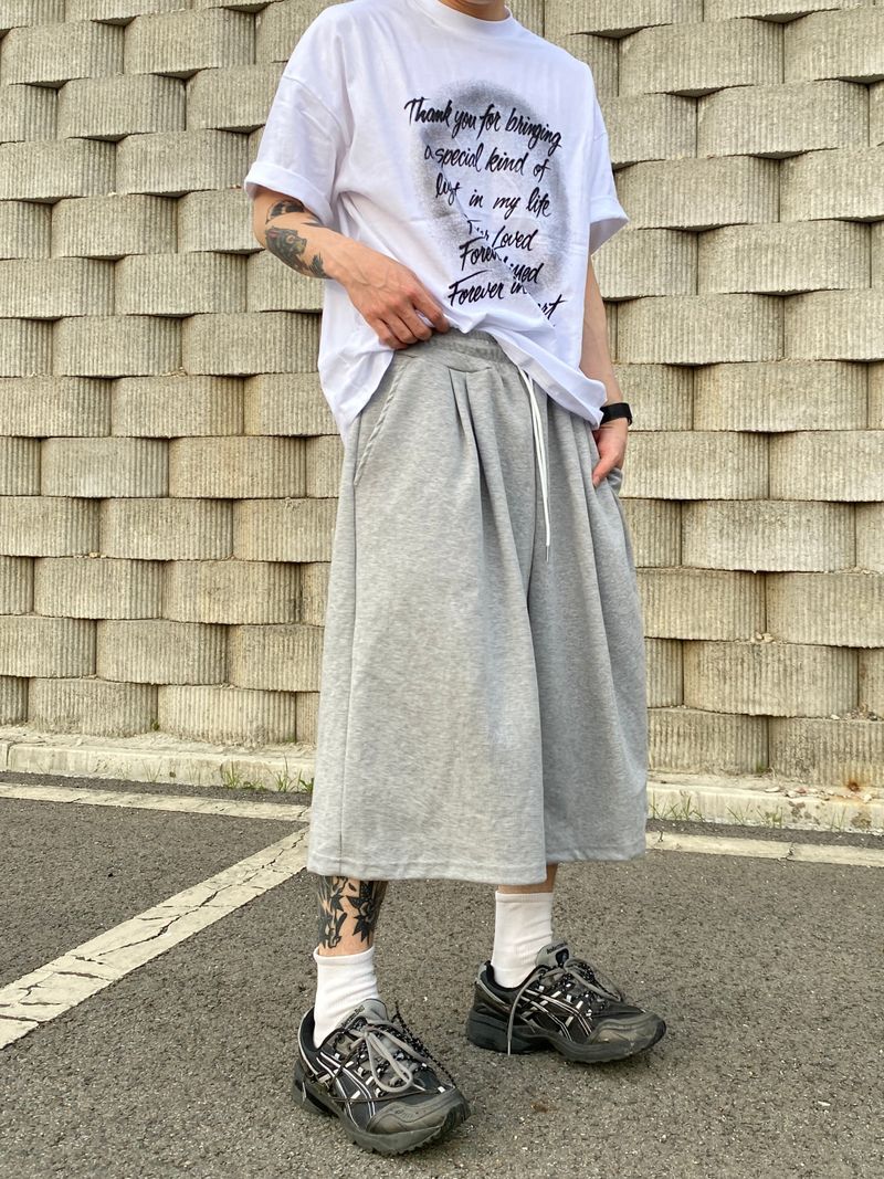 Layer pintuck bermuda wide half pants 2C