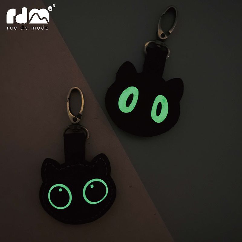 ぴかぴかCat Genuine Leather Keychain