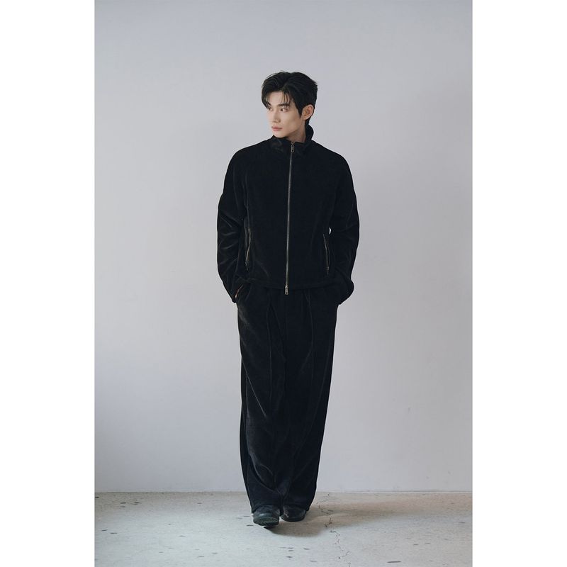 Velvet corduroy curved crop zip up(Black)
