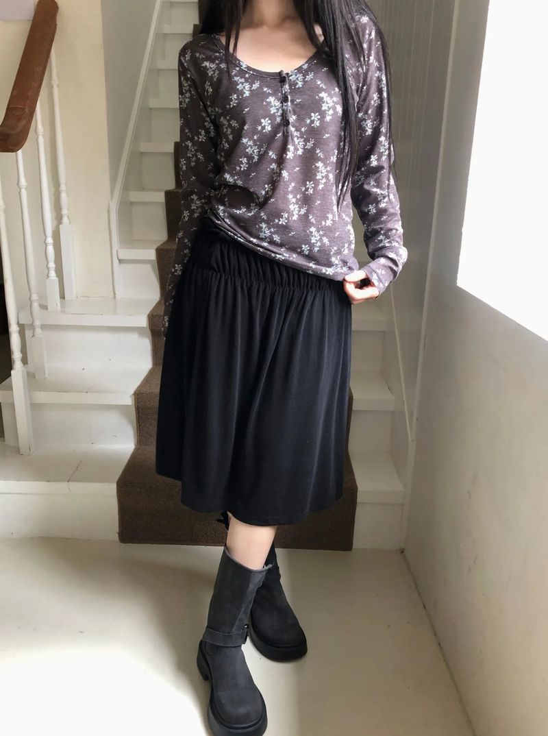 Muen Shirred Midi Skirt
