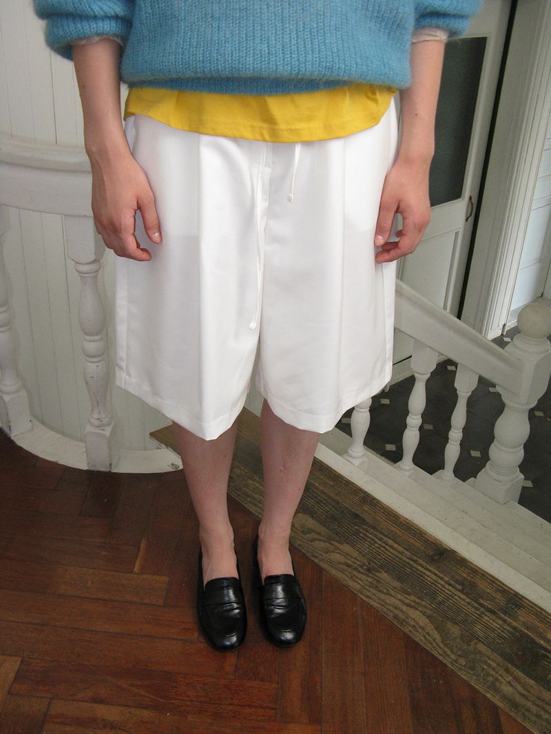 Pintuck bermuda pants_ivory