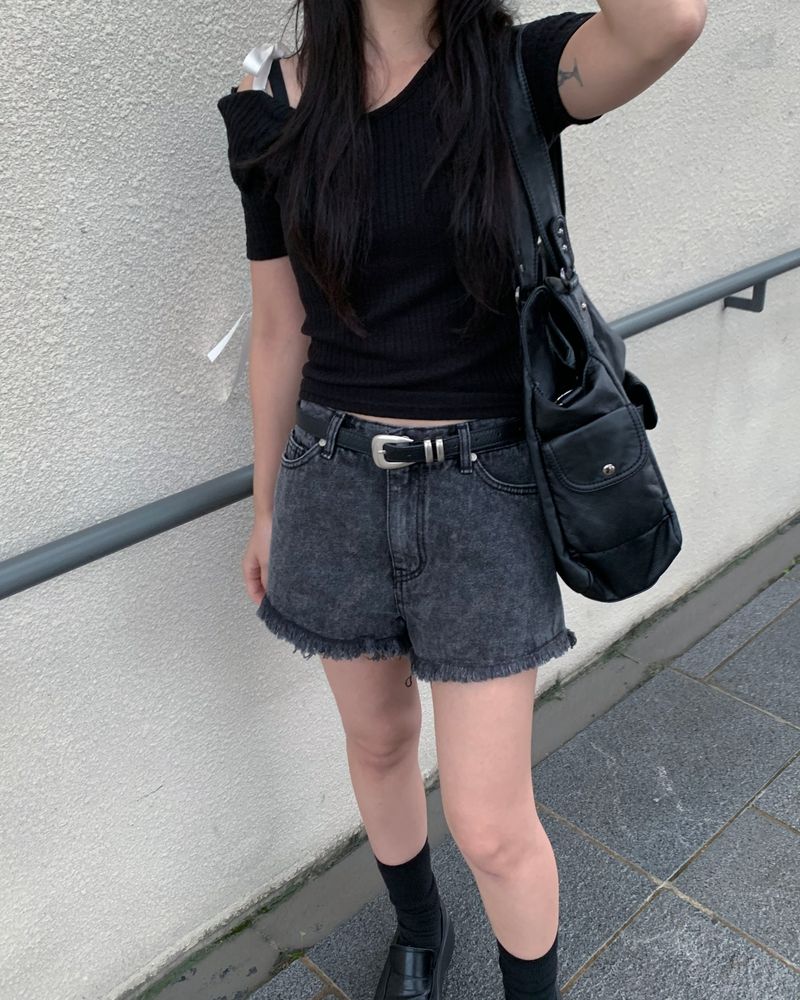 Fringe denim shorts