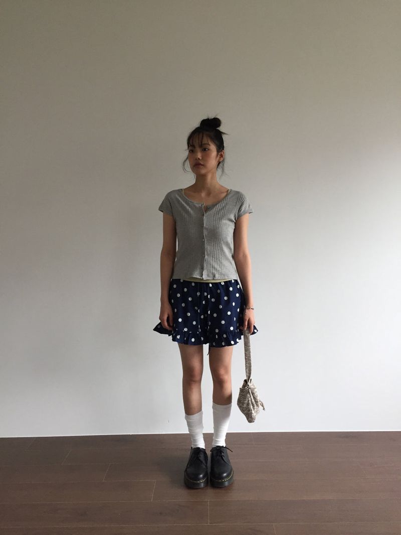 Pu Dot Frill Shorts  (2color)