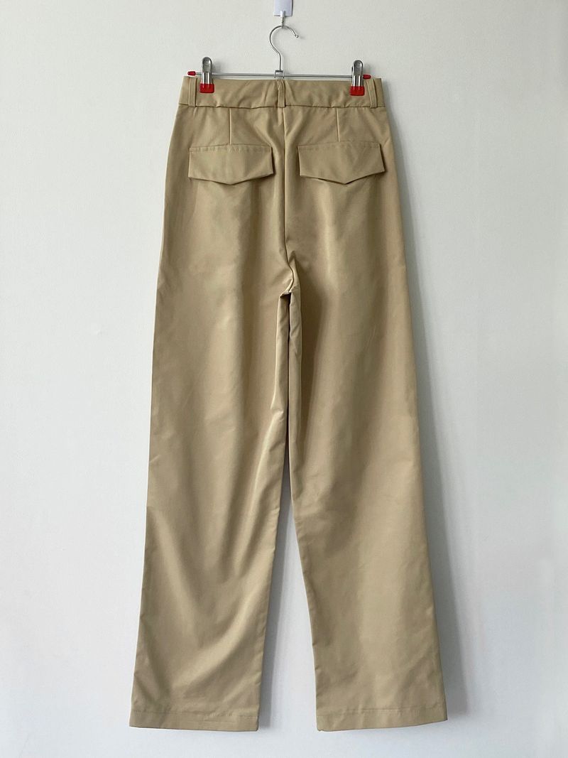 Waist point two tuck slacks