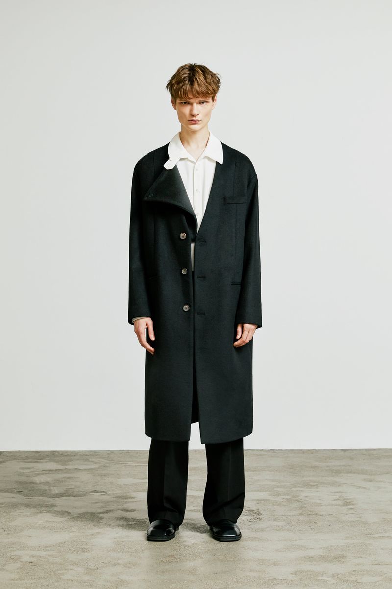 collarless front cover coat black