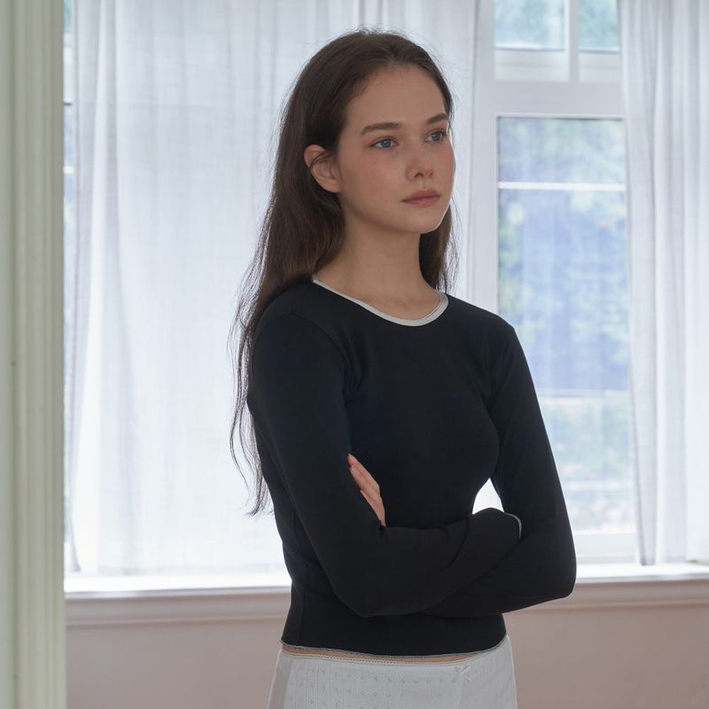 OVT-U(オーブイティーユー)の「Long Sleeve Basic Baby Tee (2color)(Tops)」