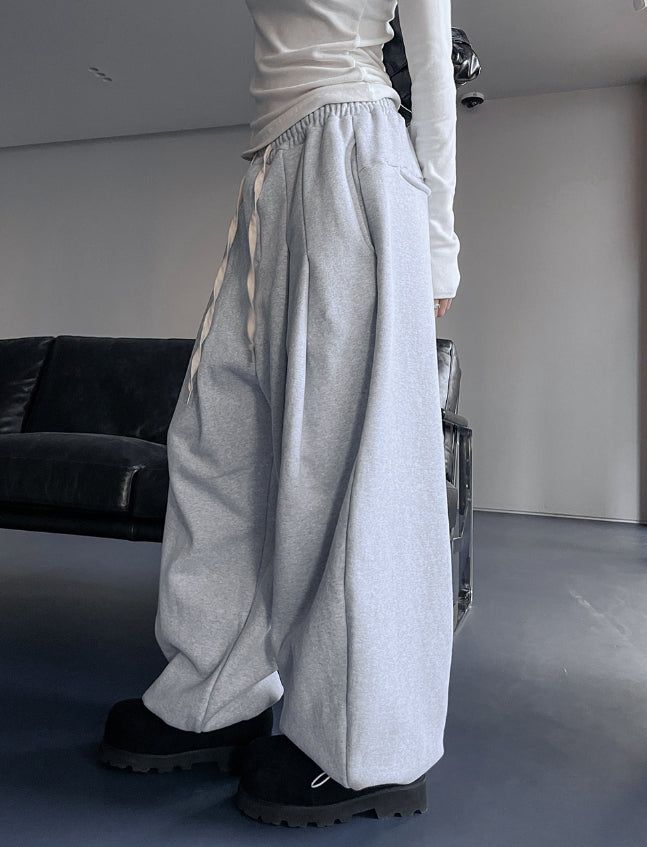 ULAN（ユレン）の「Noah Brushed Balloon Pintuck String Pants（Pants）」