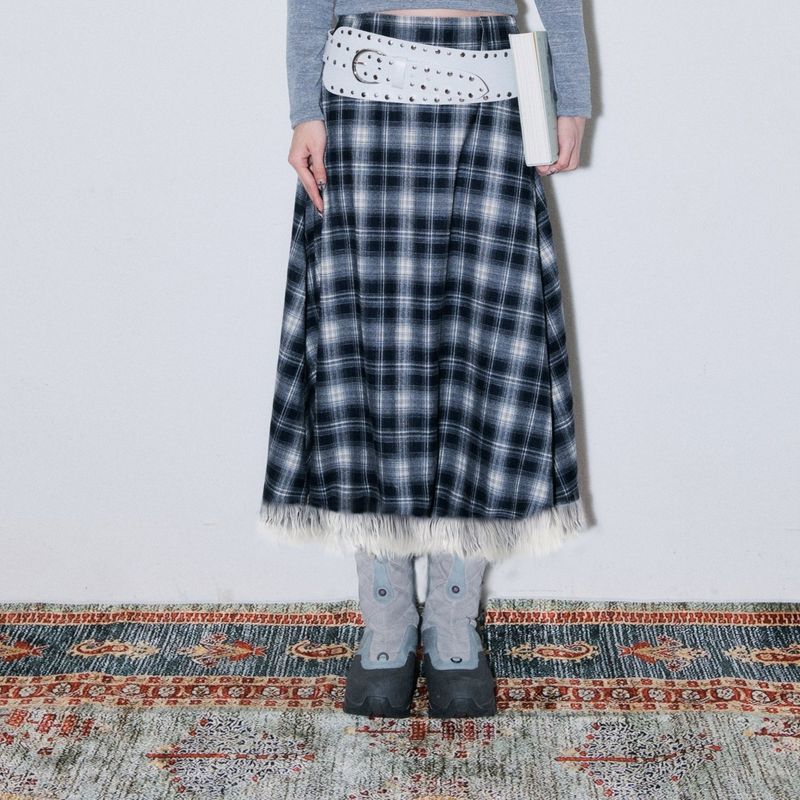 VISUAL COLLECTOR（ビジュアルコレクター）の「Fur Check Long Skirt [Vintage blue]（Skirts）」