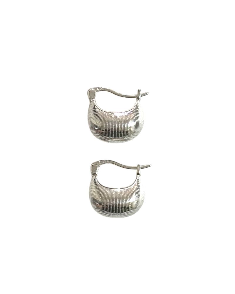 Puff puff earring (silver)