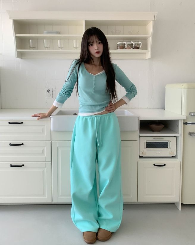 Sorbet Button V-neck Long Sleeve