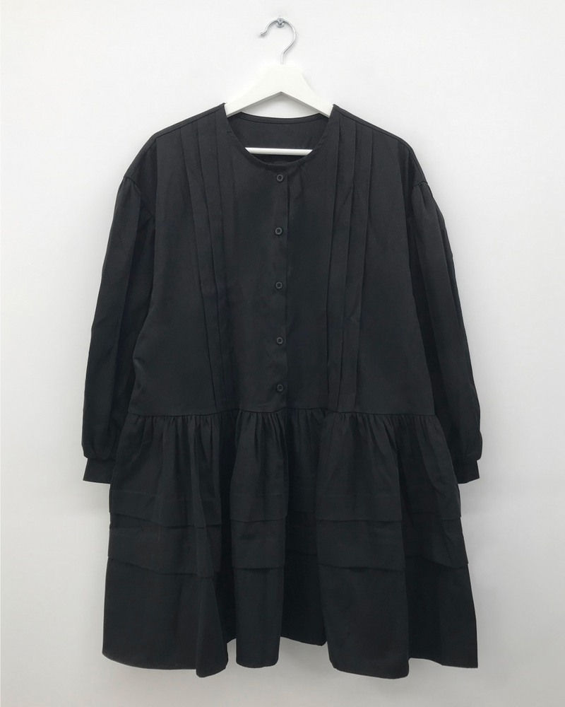 Pleatsby pintuck dress (2color)
