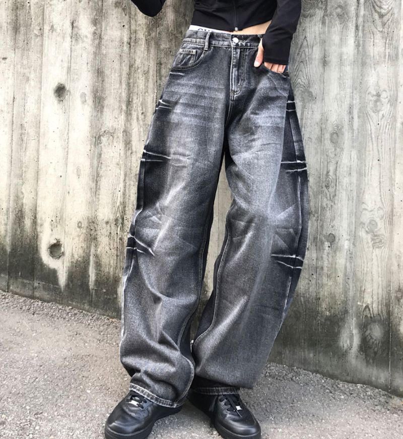 フェイデッドウォッシュバレルレッグジーンズ