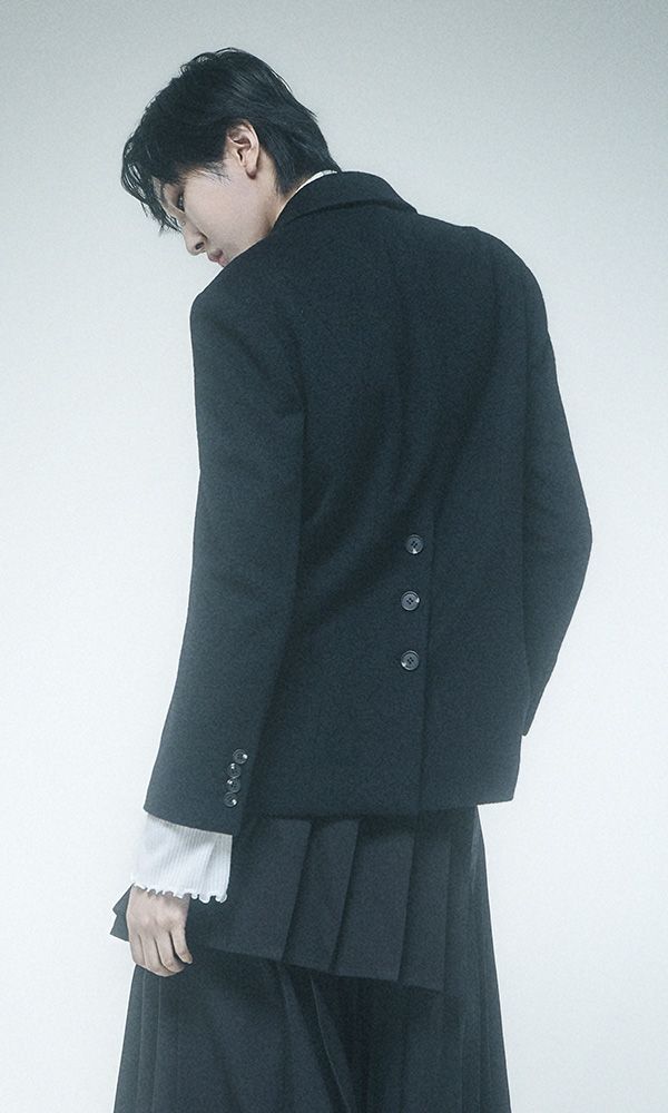 Back Button Single Jacket Black