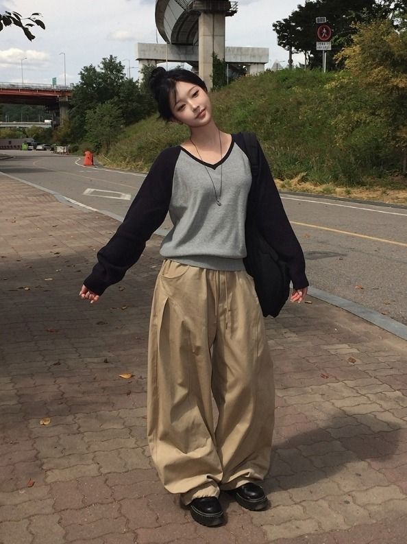 Juon Color Matching Raglan V-Neck Knit