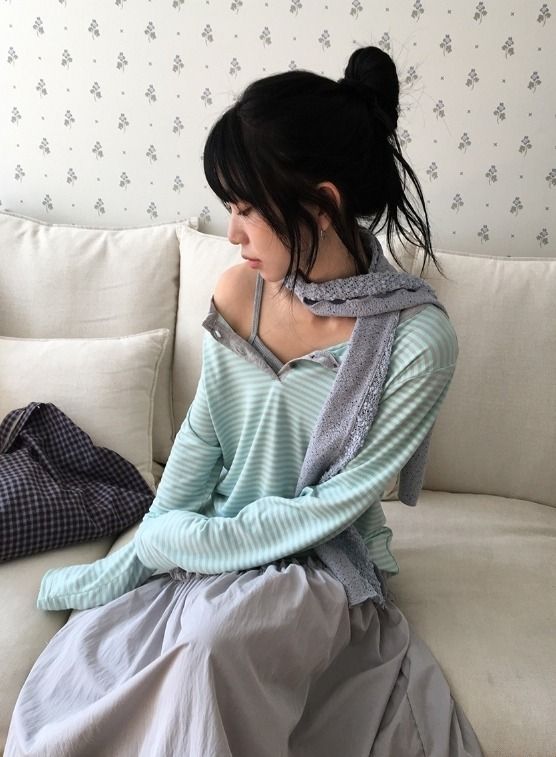 26FW★ [BAONHAUS] Diendi Stripe Henley Long Sleeve Tee