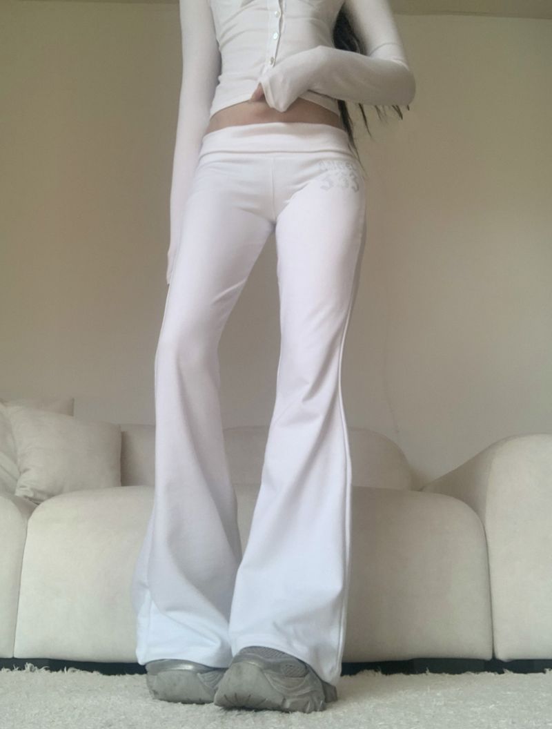 suzen(スゼン)の「333 y2k キュービック トレーニング ブーツカット パンツ (white)(パンツ)」