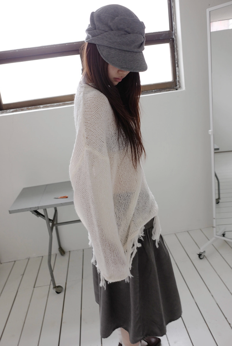 snow fringe knit (2c)