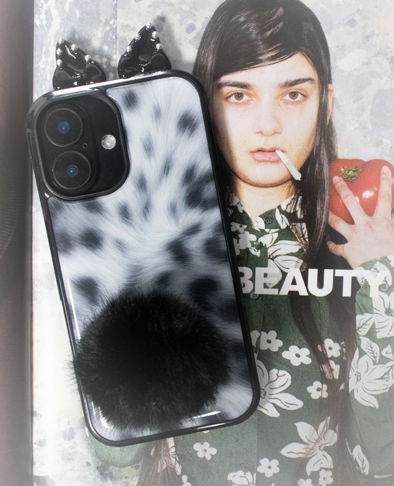 Naughty Kitty Case (Leopard Black)