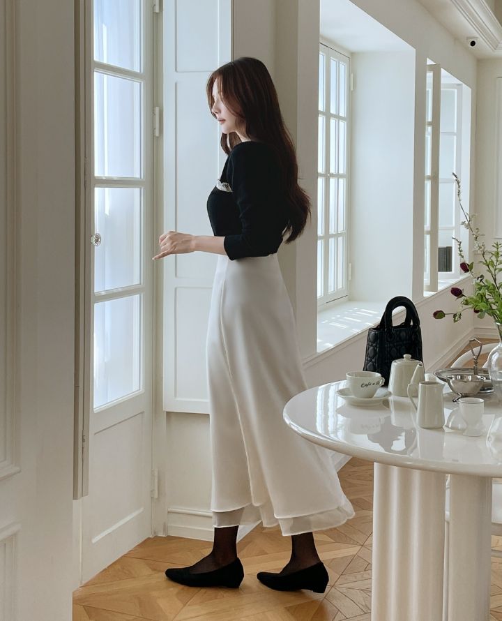 Lomet V-Neck Lace Pearl Knit