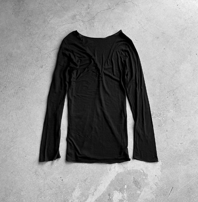 Nuel Twisted Long Sleeve Tee