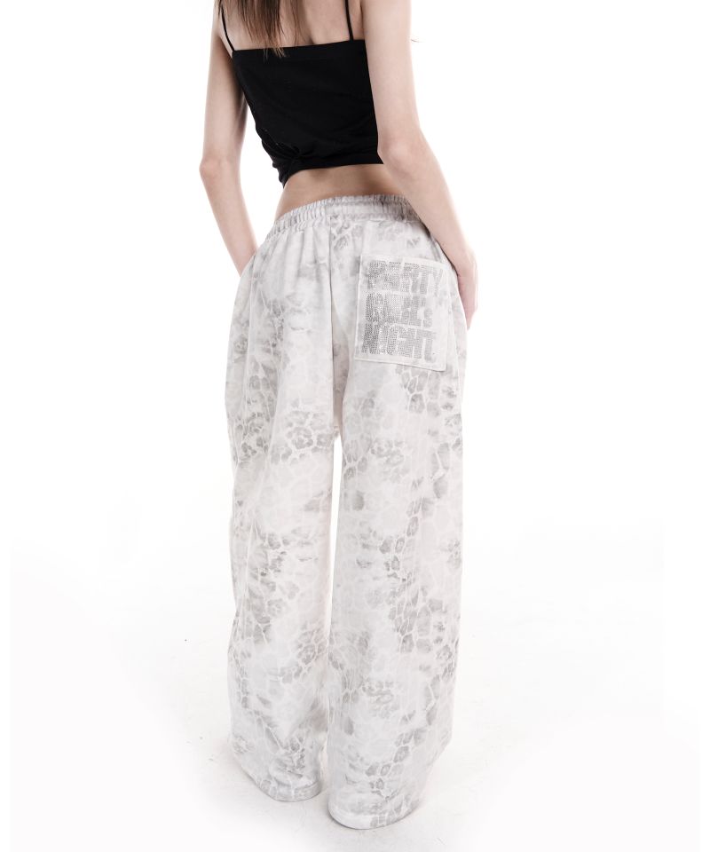 PARTY GIRL HOTFIX SET SWEATPANTS WHITE LEOPARD