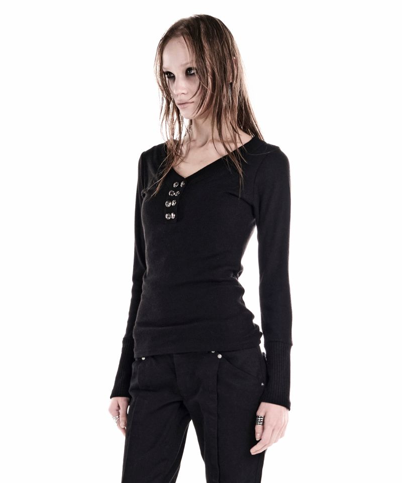 8-BUTTON HENLEY TOP BLACK