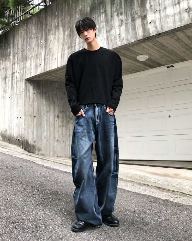 フェイデッドウォッシュバレルレッグジーンズ