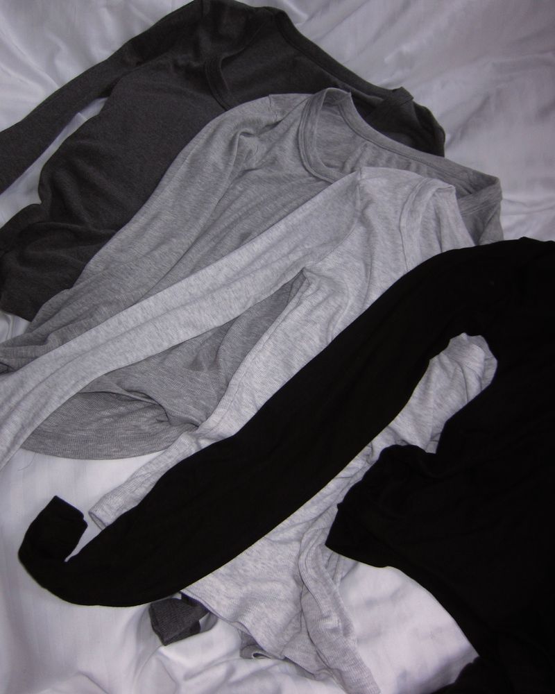 Ease Round Long Tee