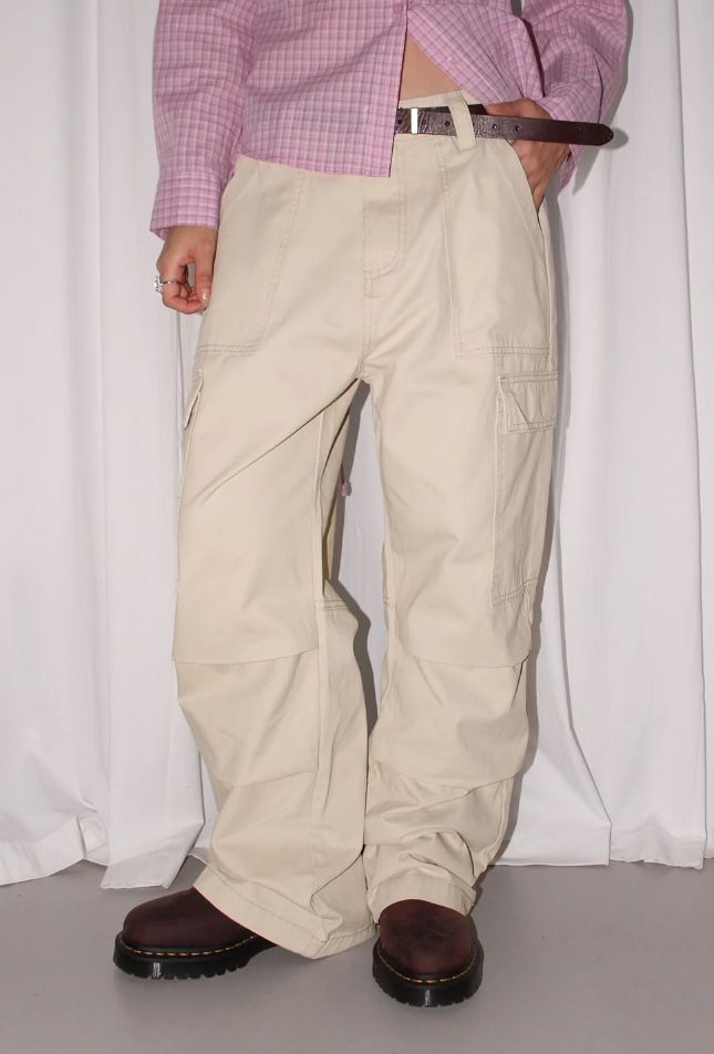 AAKE(アケ)の「PIGMENT DOUBLE TUCK PANTS(Pants)」