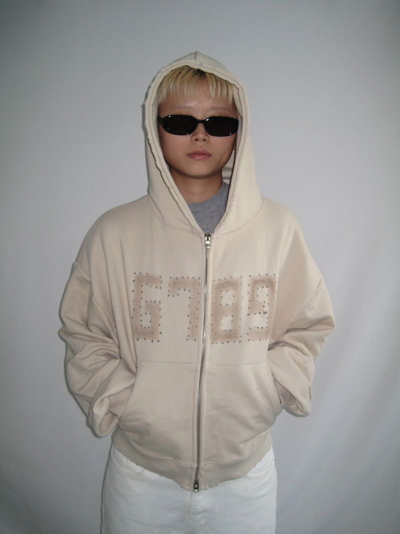Mokey（モーキー）の「[UNISEX] 89 ダメージ ジップアップ フーディー (3 Colors)（トップス）」