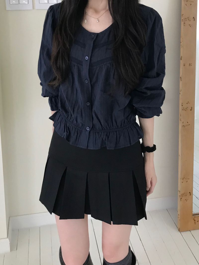 Lucy Frill Blouse (2 colors)
