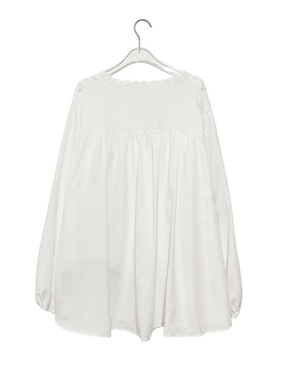 Genjib V-Neck Lace Pintuck Blouse