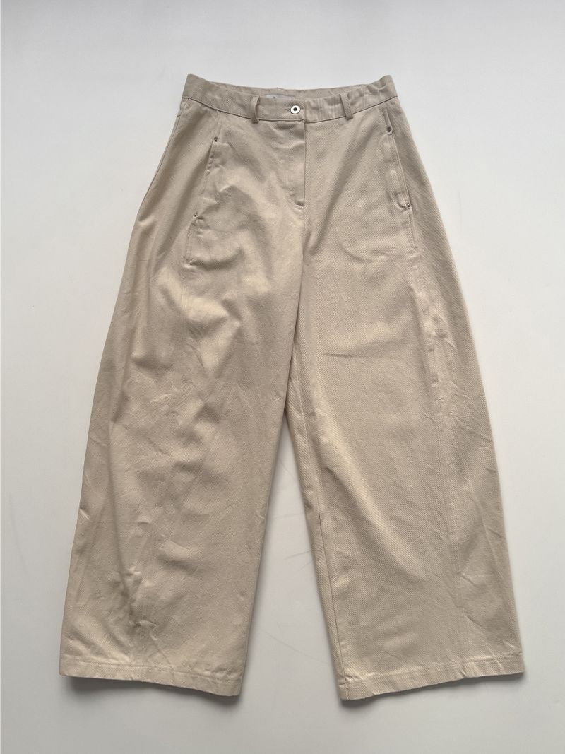 215 Rivet Curved Wide Pants