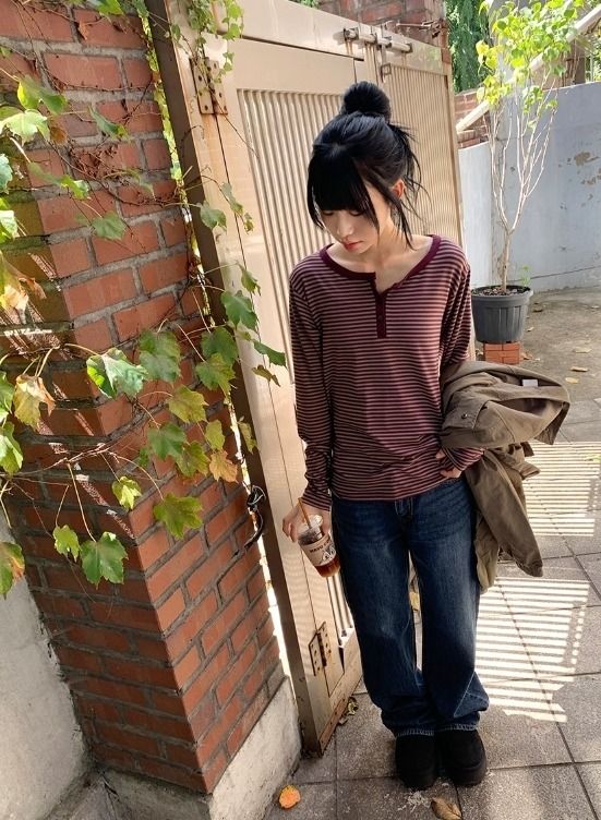 26FW★ [BAONHAUS] Diendi Stripe Henley Long Sleeve Tee