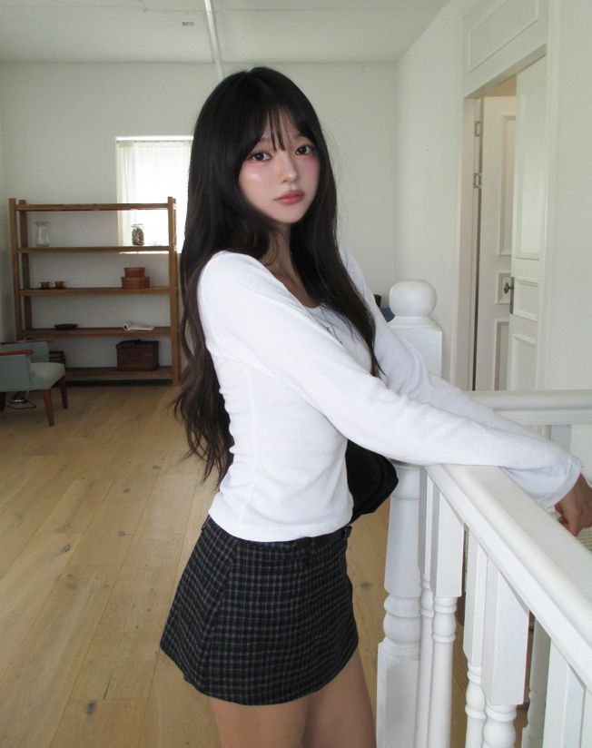 Furby Daily Round Slim Long Sleeve