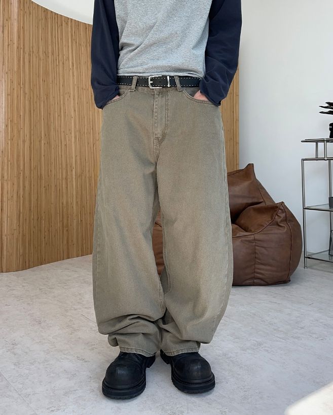 SATIIIZ（サティーズ）の「デヘイル カチオン カーブド パンツ（パンツ）」