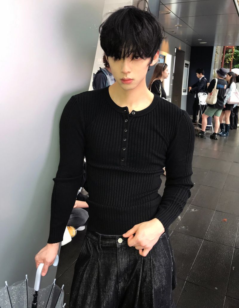 Muscle-Fit Ribbed Henley Neck Knit