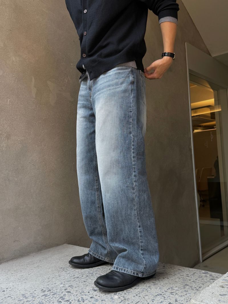 Sand paded wide denim pants
