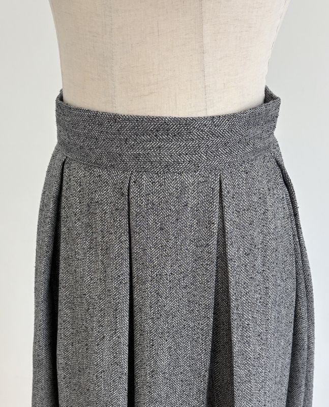 Nortel Pintuck Herringbone Flare Long Skirt