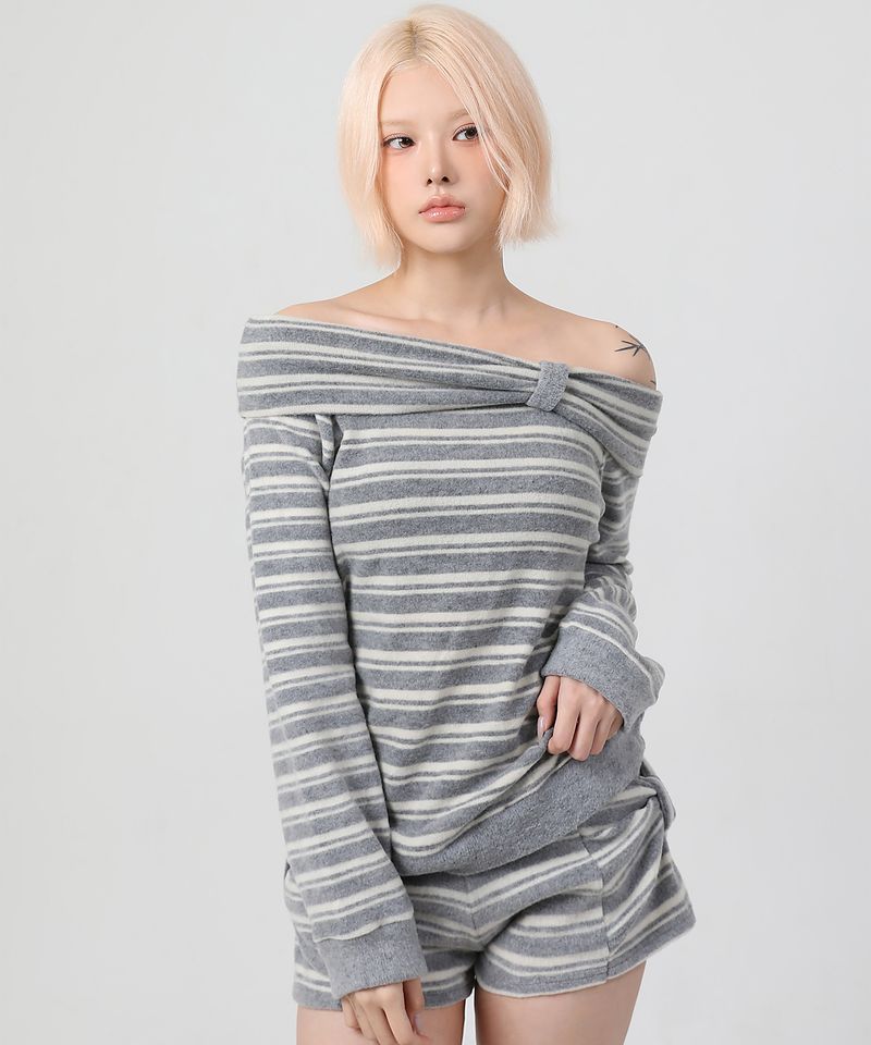 cattline（カトリーヌ）の「リボン オフショルダー ニット（トップス）」