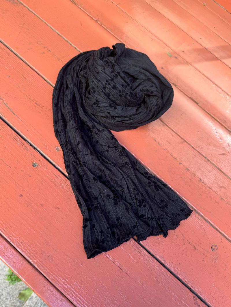 Tiny Posy Scarf - Black