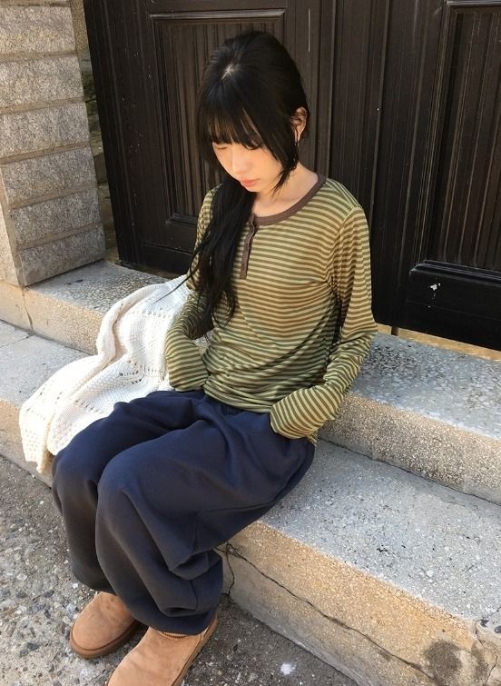 26FW★ [BAONHAUS] Diendi Stripe Henley Long Sleeve Tee