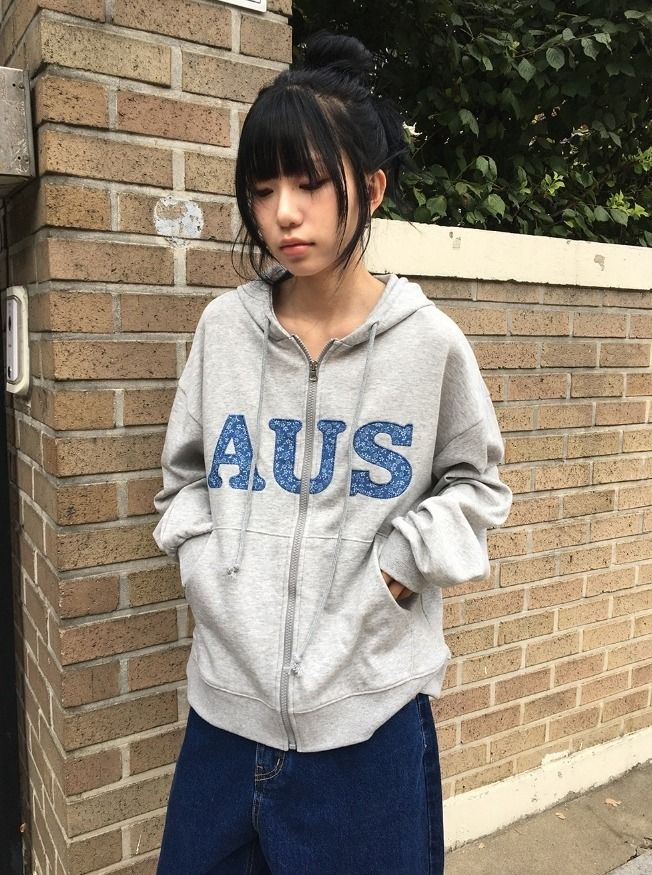 BAON（バオン）の「26FW★ [BAONHAUS] クイロ エンブロイダリー フード ジップアップ（トップス）」